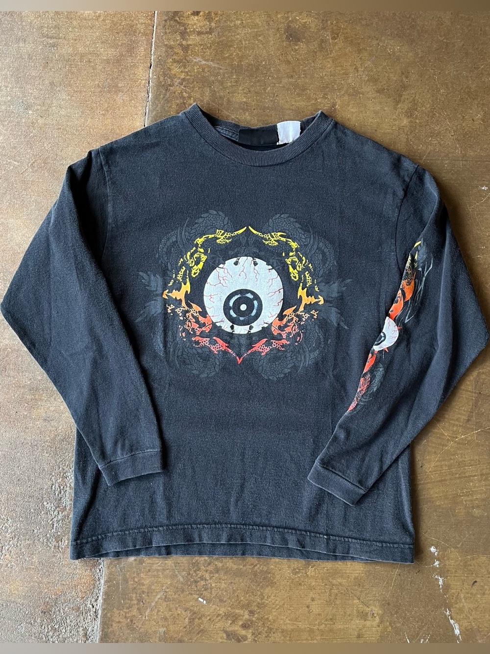 Vintage No Boundaries Skater Flame Eyeball Graphic Black Long Sleeve Tee Boys M